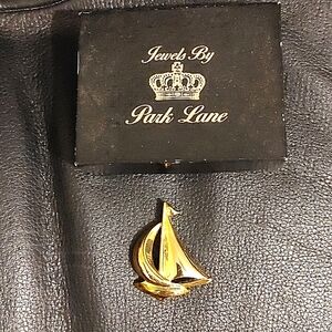 Signed Vintage Sarah Coventry sailboat pin